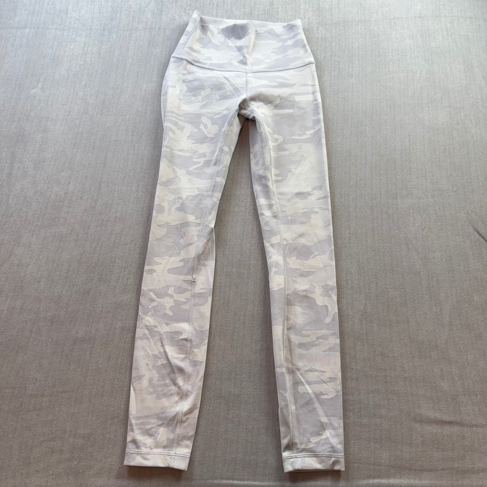Lululemon‎ High Rise Camo Leggings Grey White Athletic Yoga Tights 24.5 Inseam